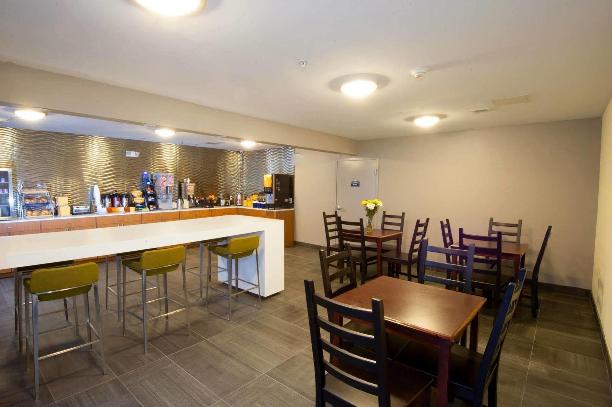 Arya Inn & Suites Farmers Branch Εξωτερικό φωτογραφία